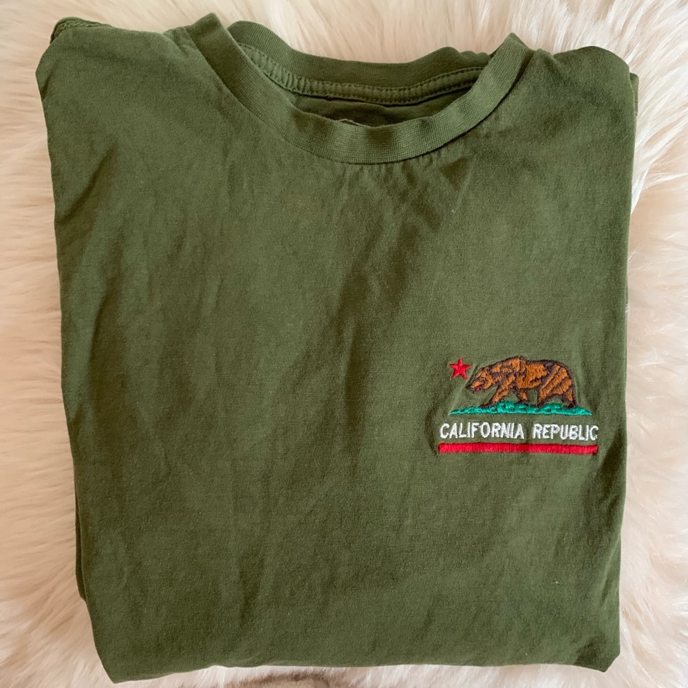 olive green CA long sleeve🌲